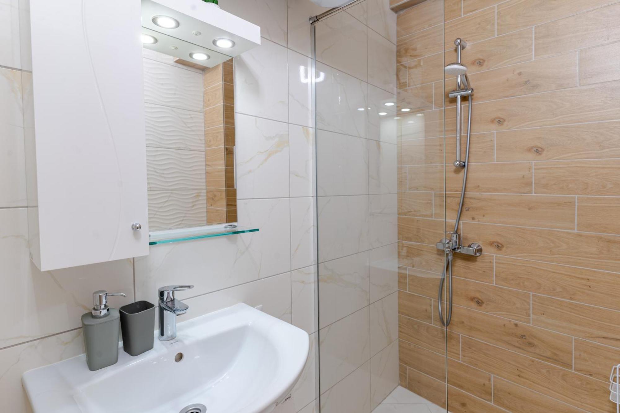 Mirela Guest Apartment Veliko Turnovo Bagian luar foto